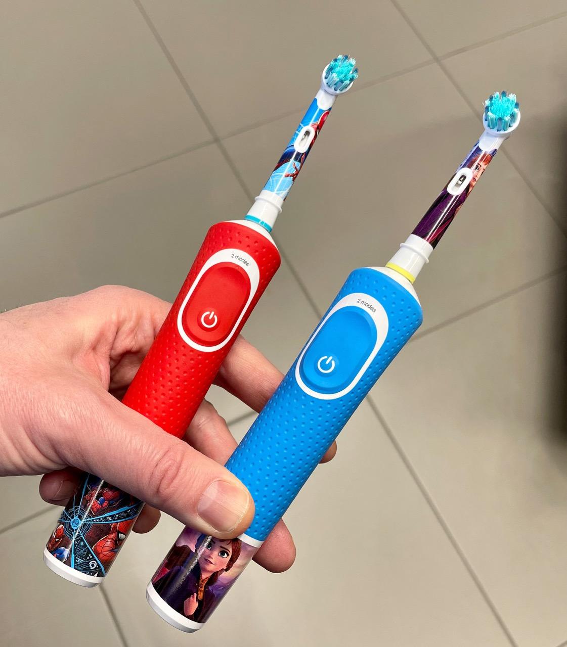 Oral-B Junior Spiderman och Frost